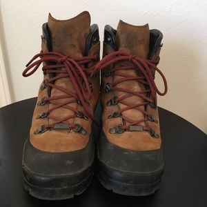 Danner (men’s) hiking boots